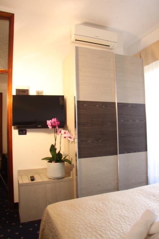Hotel Tilly Cesenatico Εξωτερικό φωτογραφία