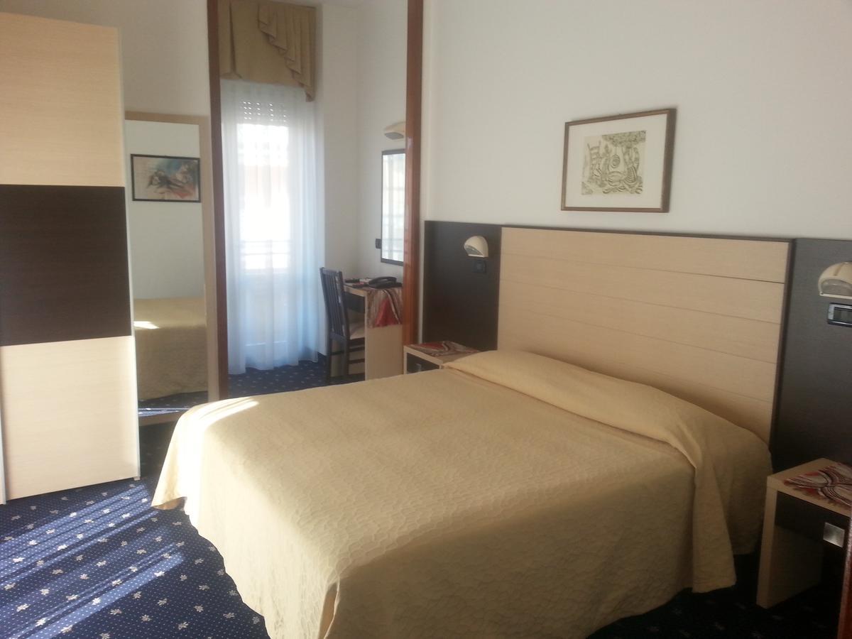 Hotel Tilly Cesenatico Εξωτερικό φωτογραφία