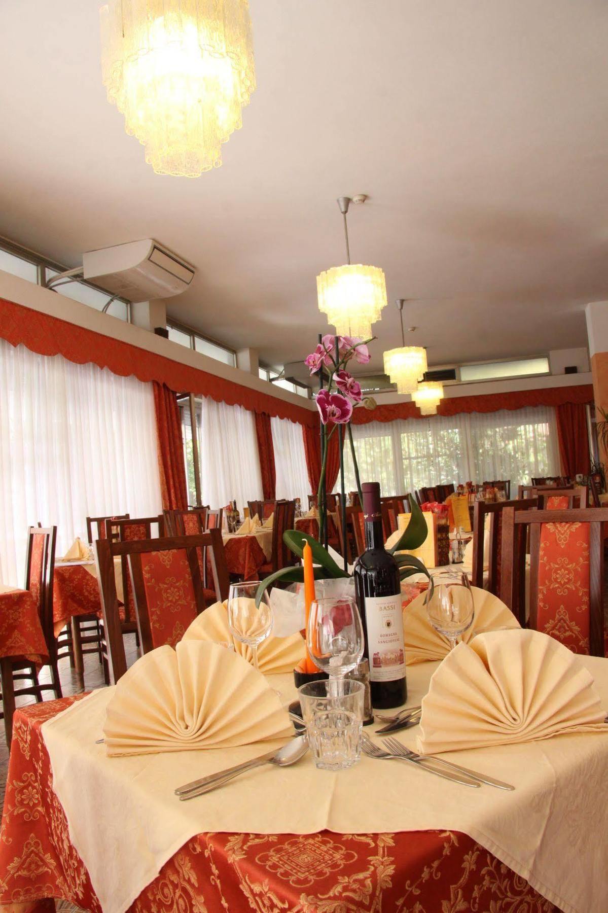 Hotel Tilly Cesenatico Εξωτερικό φωτογραφία